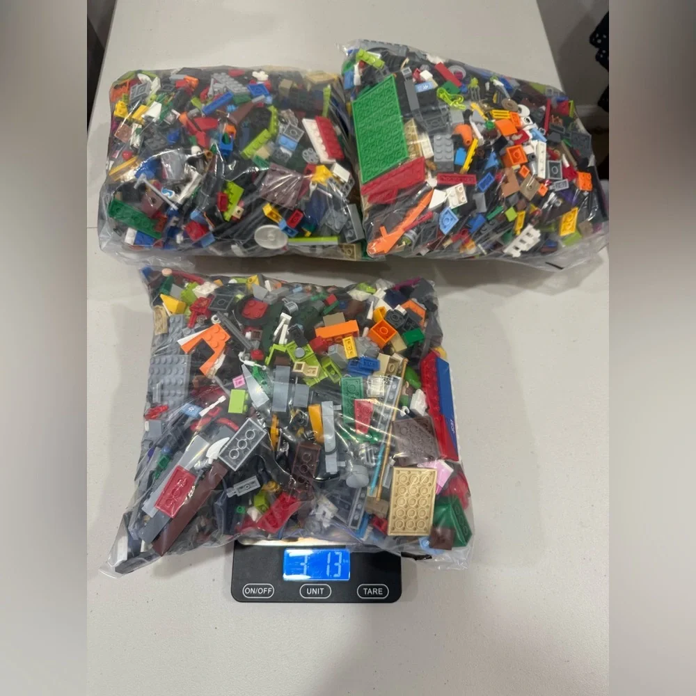 LEGO 3 LB. LOT OF2 COLORS BULK USED LEGO BLOCKS BRICKS PARTS PIECES - Picture 1 of 3